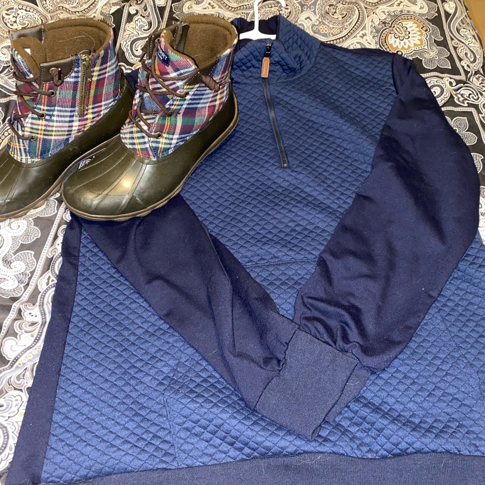 Sperry duck boots and matching 1/4 zip